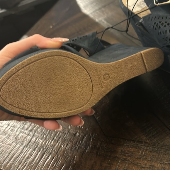 Women’s dark navy blue soft wrap heels - Picture 4 of 5